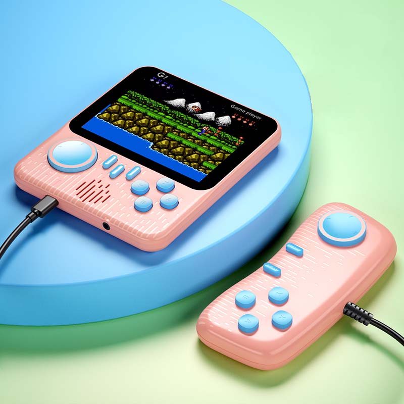 【Family Package】G7 【Buy 1 Get 1 Controller+1 AV Cable+1 USB Cable+1 Type-C Cable】Retro Game Console Handheld Macaron High Quality 3.5 Inch Screen TV Connection Mini Lightweight Game Player For One or Two Player Built in 666 Classic Retro Video Games